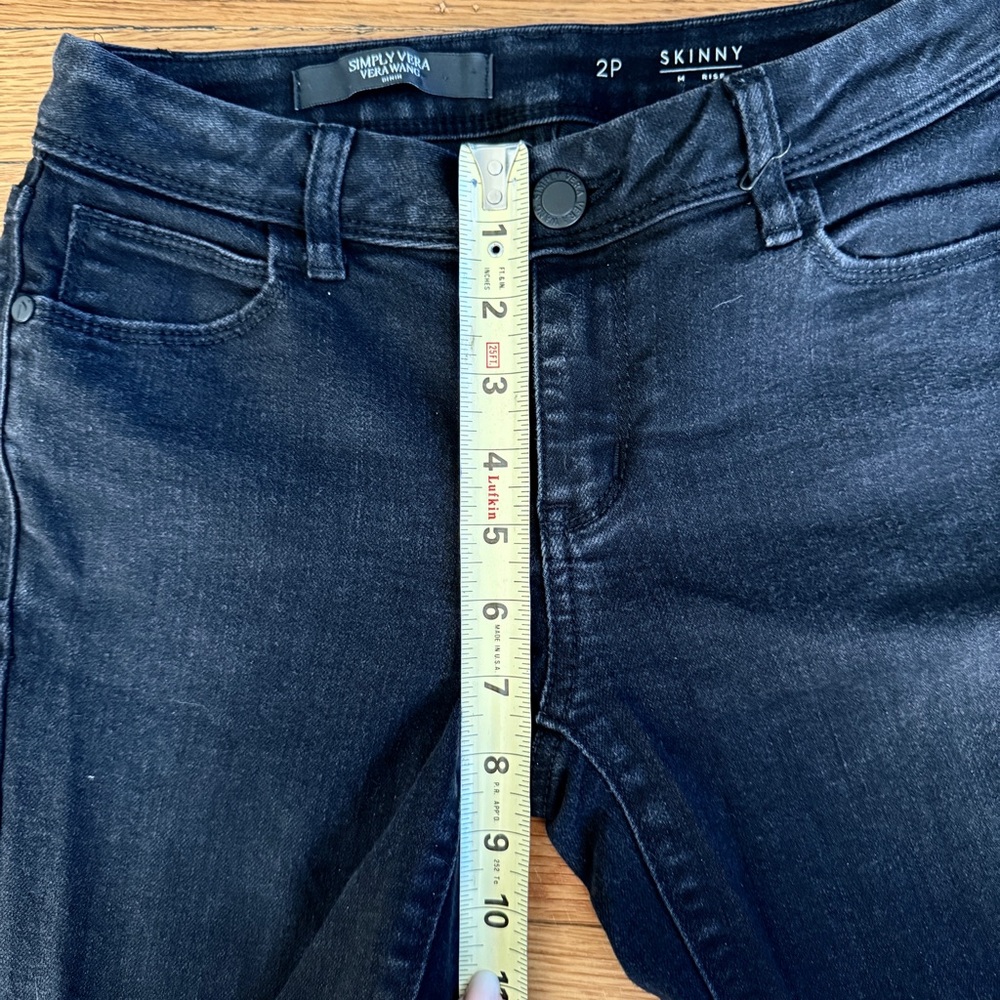 Simply Vera Wang Black Skinny Jeans | Size 2 Petite - Picture 6 of 7